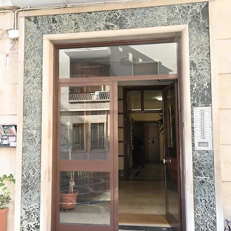 Attico Con Terrazza A Due Passi Dal Parco Apartamento *
