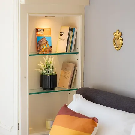 Francesco Terrace By In Apartamento Roma