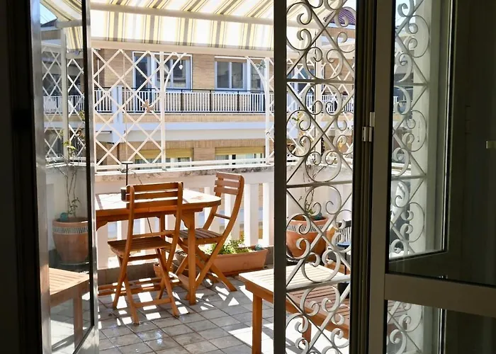 Attico Con Terrazza A Due Passi Dal Parco 아파트