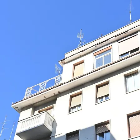 Attico Con Terrazza A Due Passi Dal Parco Apartman Róma